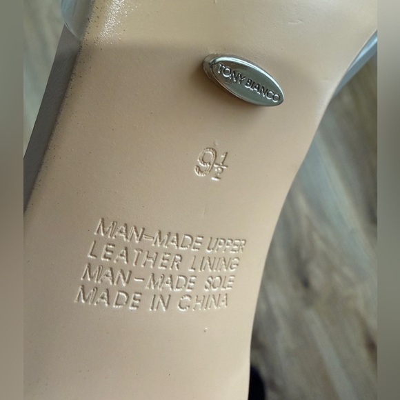 Tony Bianco Marcel Clear Vinylite Mule Heels Women’s 9.5 EUC Nude - Picture 10 of 10